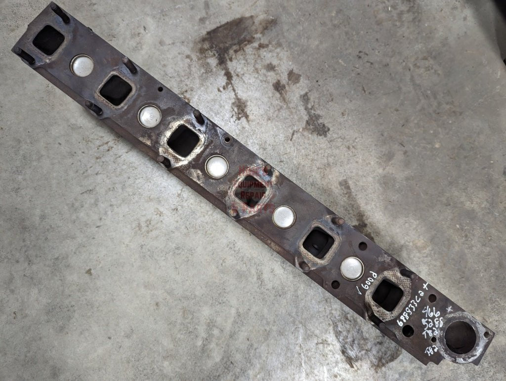 Cylinder Head IH International 688833C2 USED - Hines Equipment Repair & Parts
