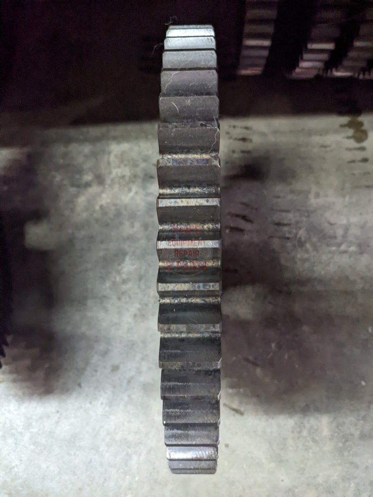 Diff Output Driven Bull Gear IH International 67334C1 USED - Hines Equipment Repair & Parts