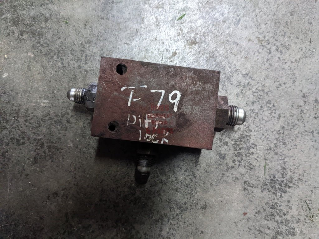 Differential Lock Pressure Reducing Valve IH International 133605C91 USED - Hines Equipment Repair & Parts