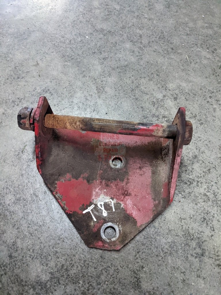 Differential Lock Valve Mounting Bracket Ih International 104583C1 Used Drive Train