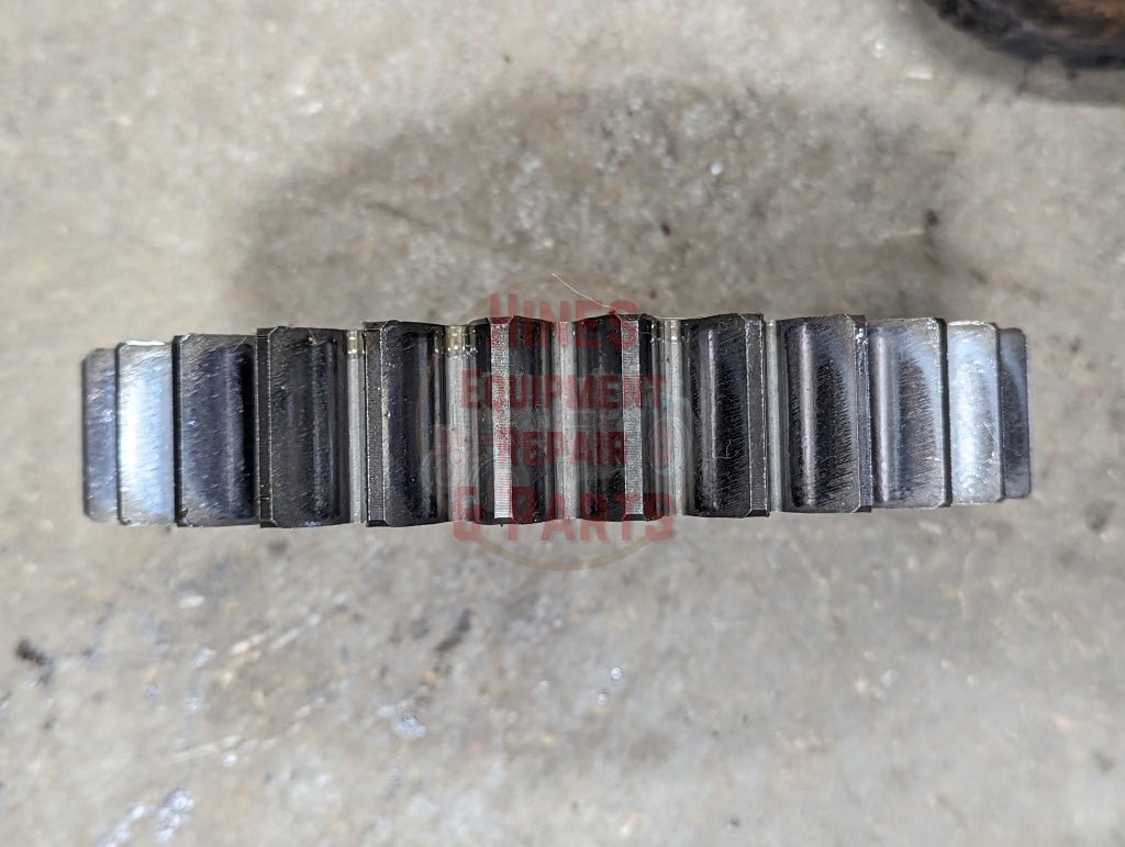 Differential Output Gear Ih International 67329C1 Used Drive Train