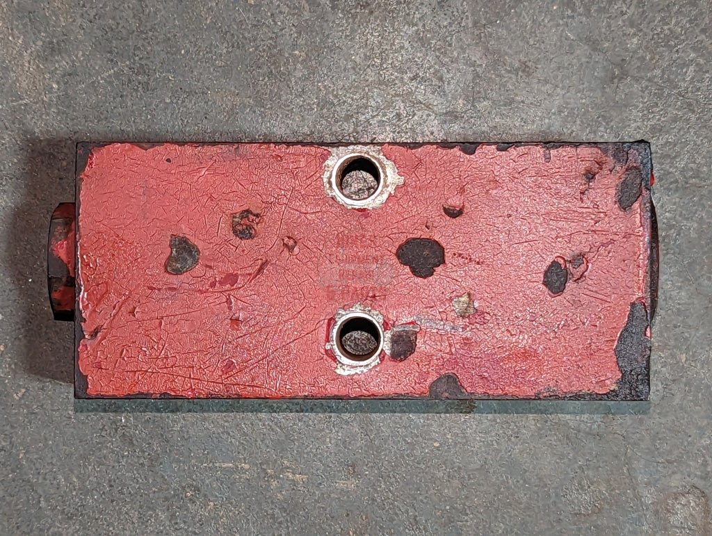 Double Acting Check Valve IH International 374083R92 USED - Hines Equipment Repair & Parts