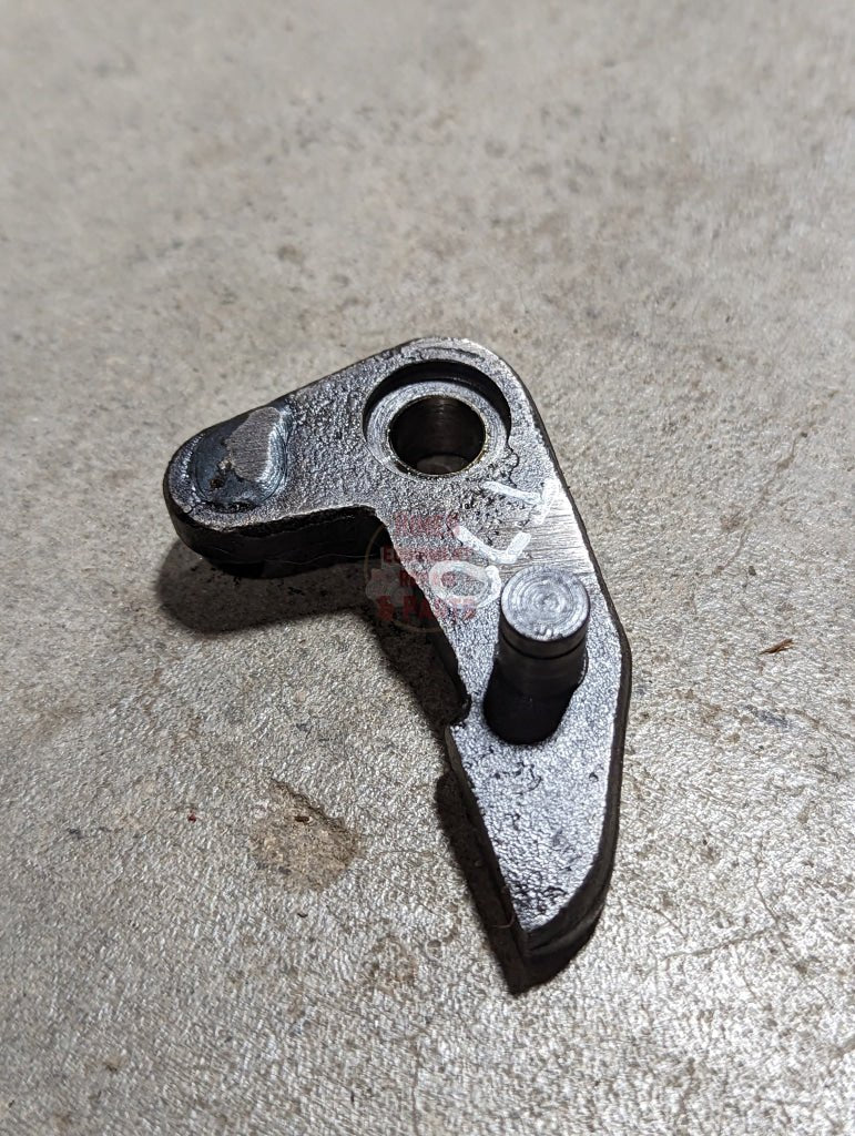 Draft Control Bellcrank Lever IH International 382825R11 USED - Hines Equipment Repair & Parts