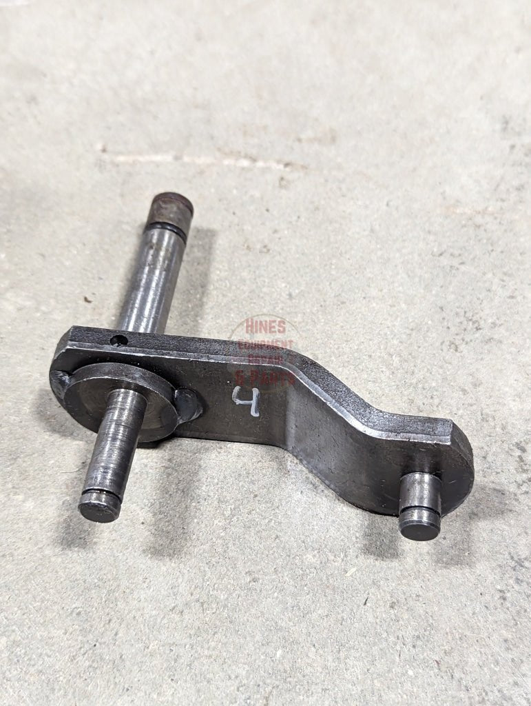 Draft Control Eccentric IH International 384399R91 USED - Hines Equipment Repair & Parts