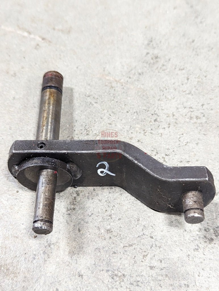 Draft Control Eccentric IH International 384399R91 USED - Hines Equipment Repair & Parts