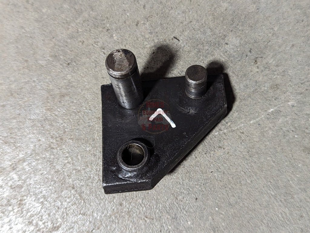 Draft Control Eccentric Lever IH International 382828R91 USED - Hines Equipment Repair & Parts