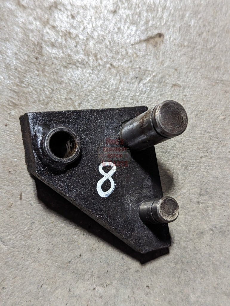 Draft Control Eccentric Lever IH International 382828R91 USED - Hines Equipment Repair & Parts