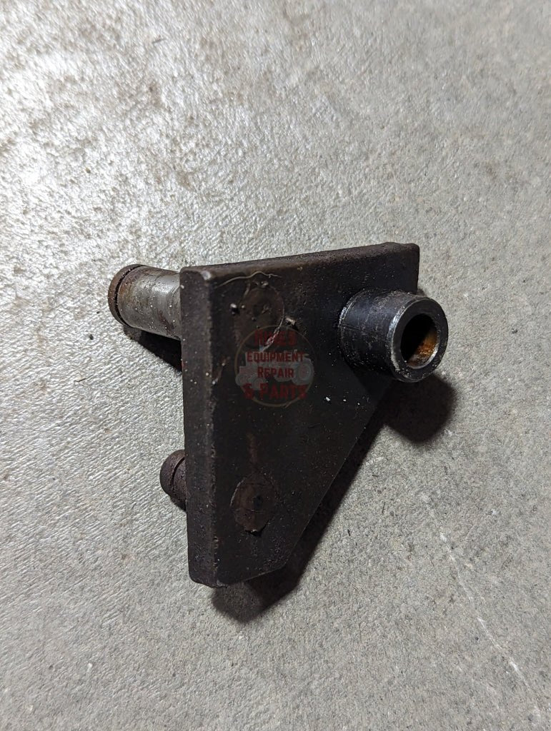 Draft Control Eccentric Lever IH International 382828R91 USED - Hines Equipment Repair & Parts