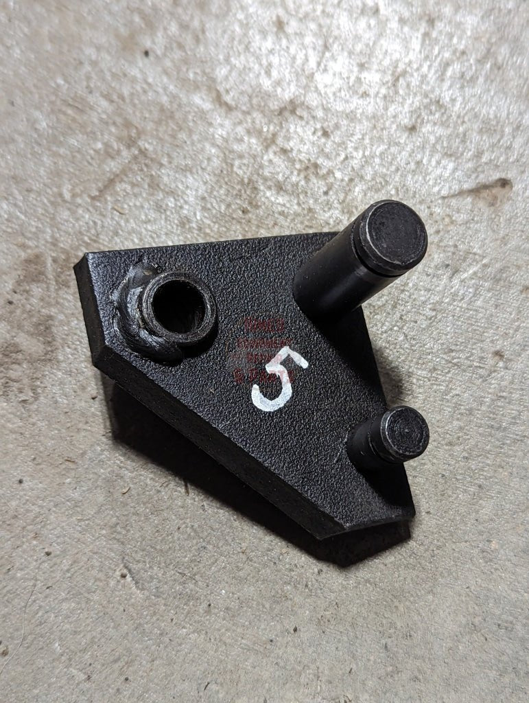 Draft Control Eccentric Lever IH International 382828R91 USED - Hines Equipment Repair & Parts