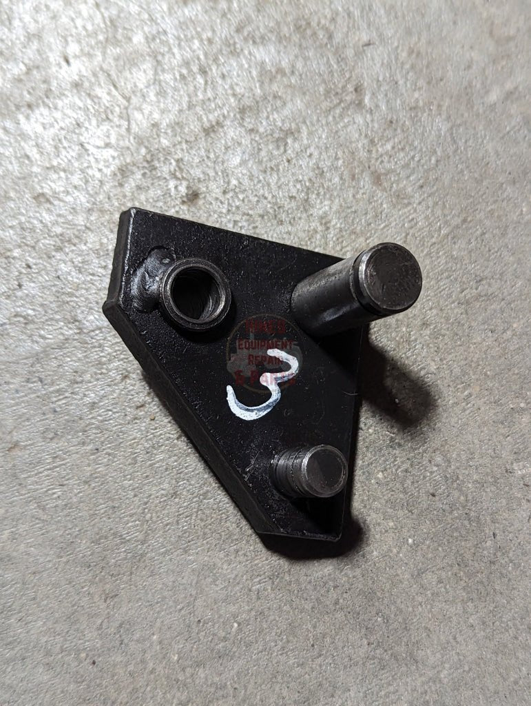 Draft Control Eccentric Lever IH International 382828R91 USED - Hines Equipment Repair & Parts