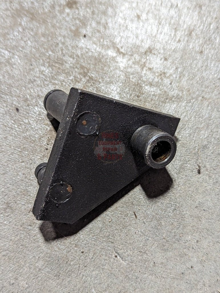 Draft Control Eccentric Lever IH International 382828R91 USED - Hines Equipment Repair & Parts