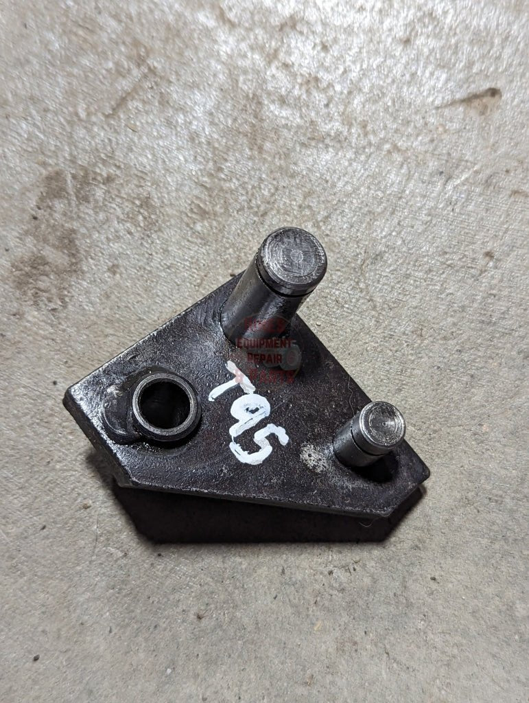 Draft Control Eccentric Lever IH International 382828R91 USED - Hines Equipment Repair & Parts