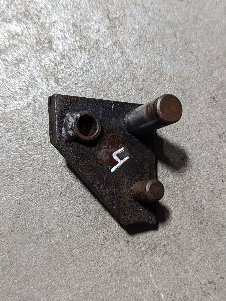 Draft Control Eccentric Lever IH International 382828R91 USED - Hines Equipment Repair & Parts