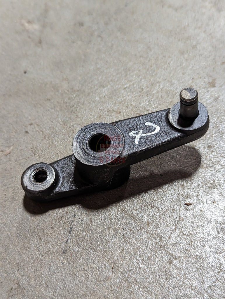 Draft Control Follow-Up Beam IH International 382843R11 USED - Hines Equipment Repair & Parts