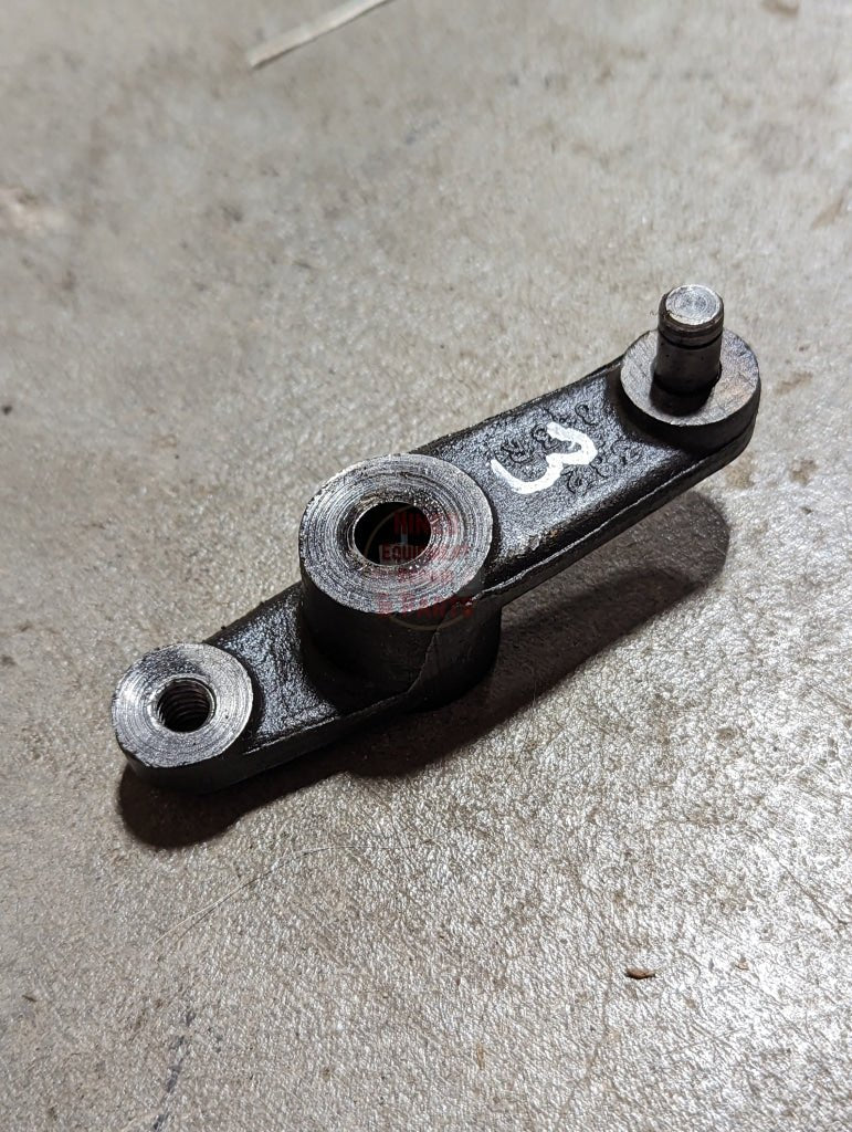 Draft Control Follow-Up Beam IH International 382843R11 USED - Hines Equipment Repair & Parts