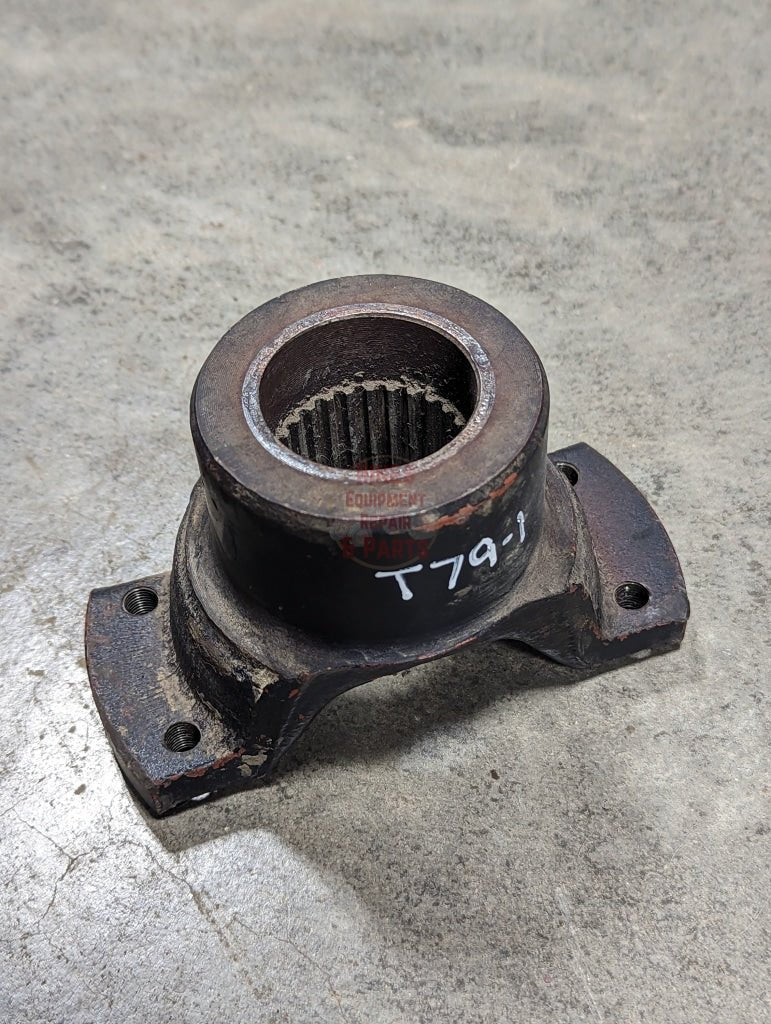 Drive Shaft Yoke IH International 134416C1 USED - Hines Equipment Repair & Parts
