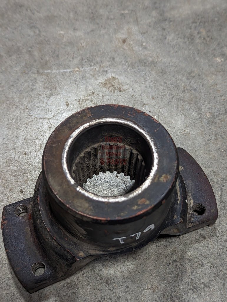Drive Shaft Yoke IH International 134416C1 USED - Hines Equipment Repair & Parts