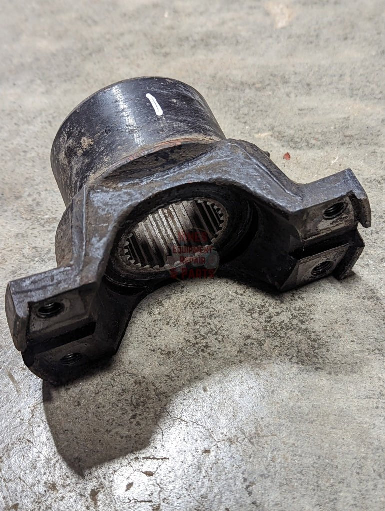 Drive Shaft Yoke IH International 134416C1 USED - Hines Equipment Repair & Parts