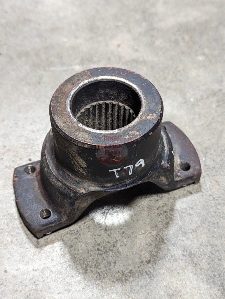 Drive Shaft Yoke IH International 134416C1 USED - Hines Equipment Repair & Parts