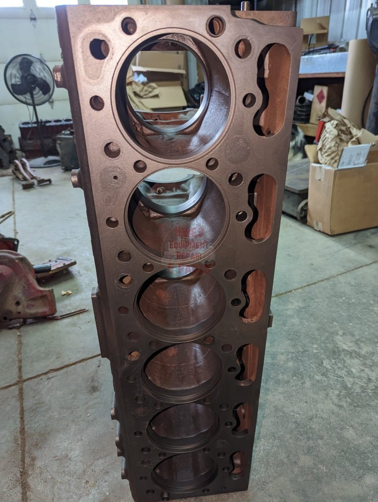 DT-414 Engine Block IH International 675500C2 USED - Hines Equipment Repair & Parts