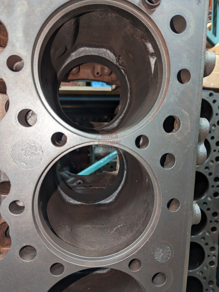 DT-414 Engine Block IH International 675500C2 USED - Hines Equipment Repair & Parts