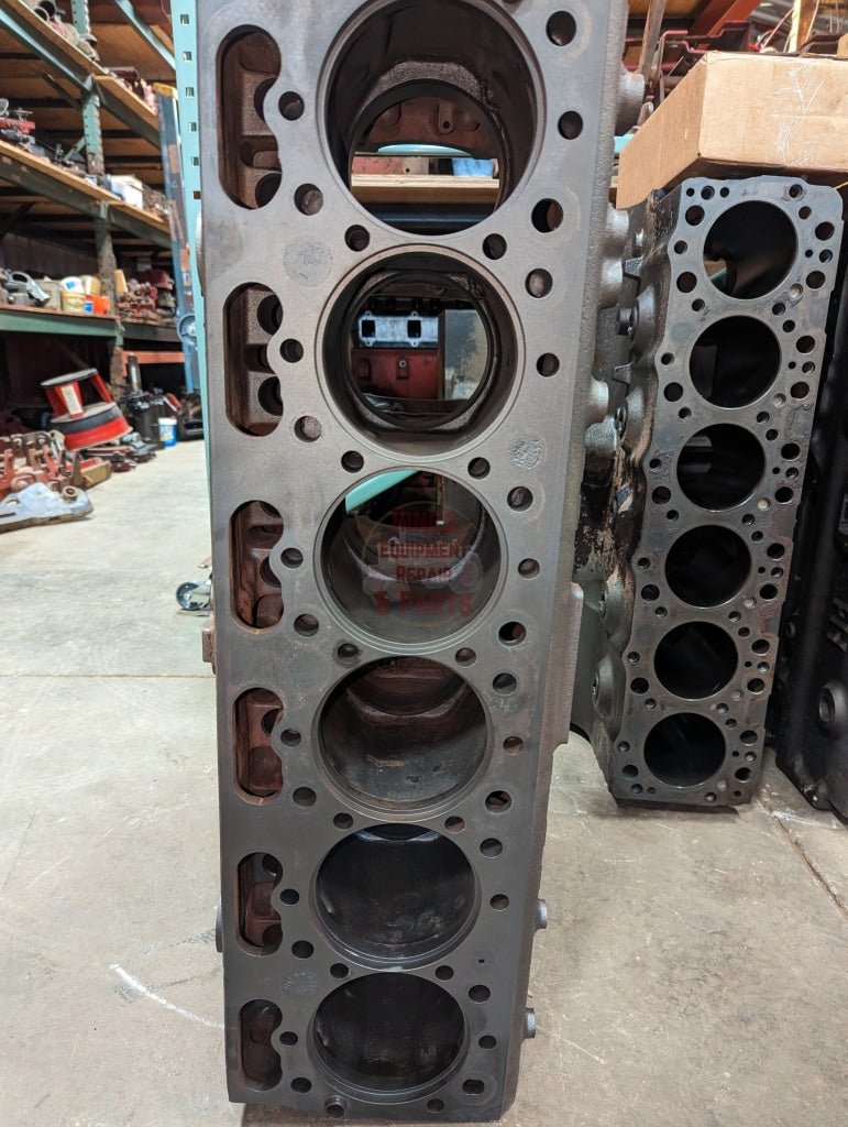 DT-414 Engine Block IH International 675500C2 USED - Hines Equipment Repair & Parts