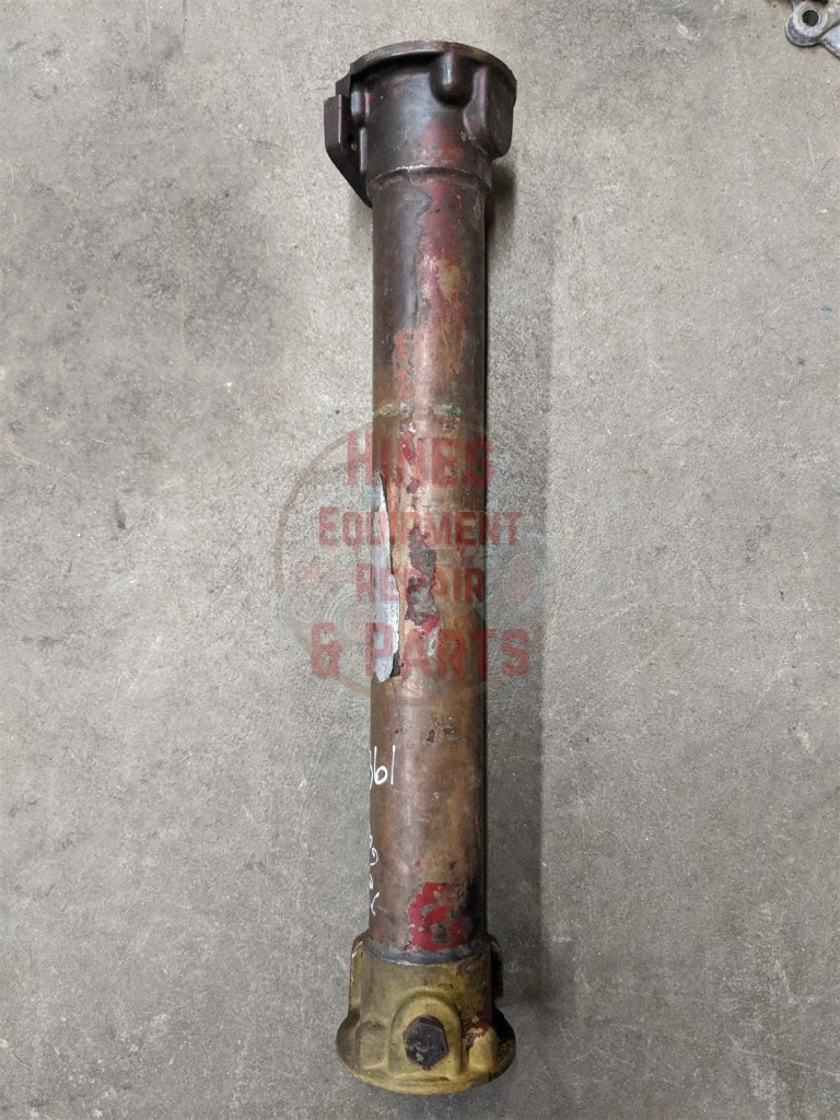 Engine Oil Cooler Ih International Farmall 324692R91 Used Cooling