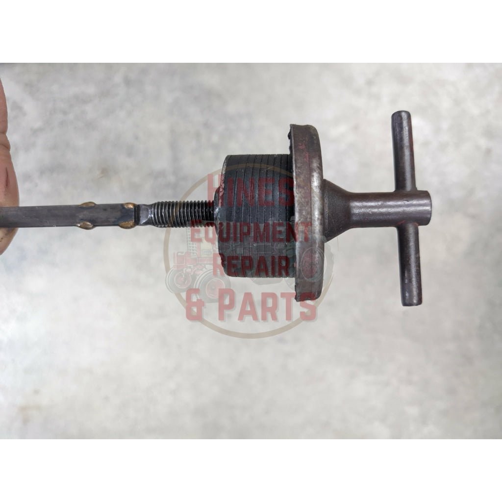 Engine Oil Dipstick 673878C2 Used