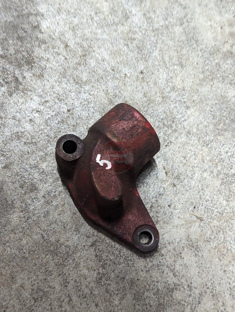 Engine Oil Elbow Ih International 607262C1 Used 5