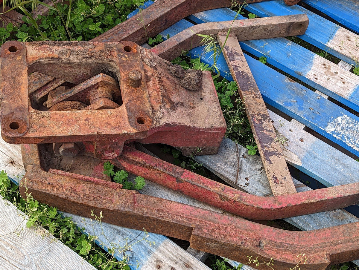 Fast Hitch Assembly IH International USED