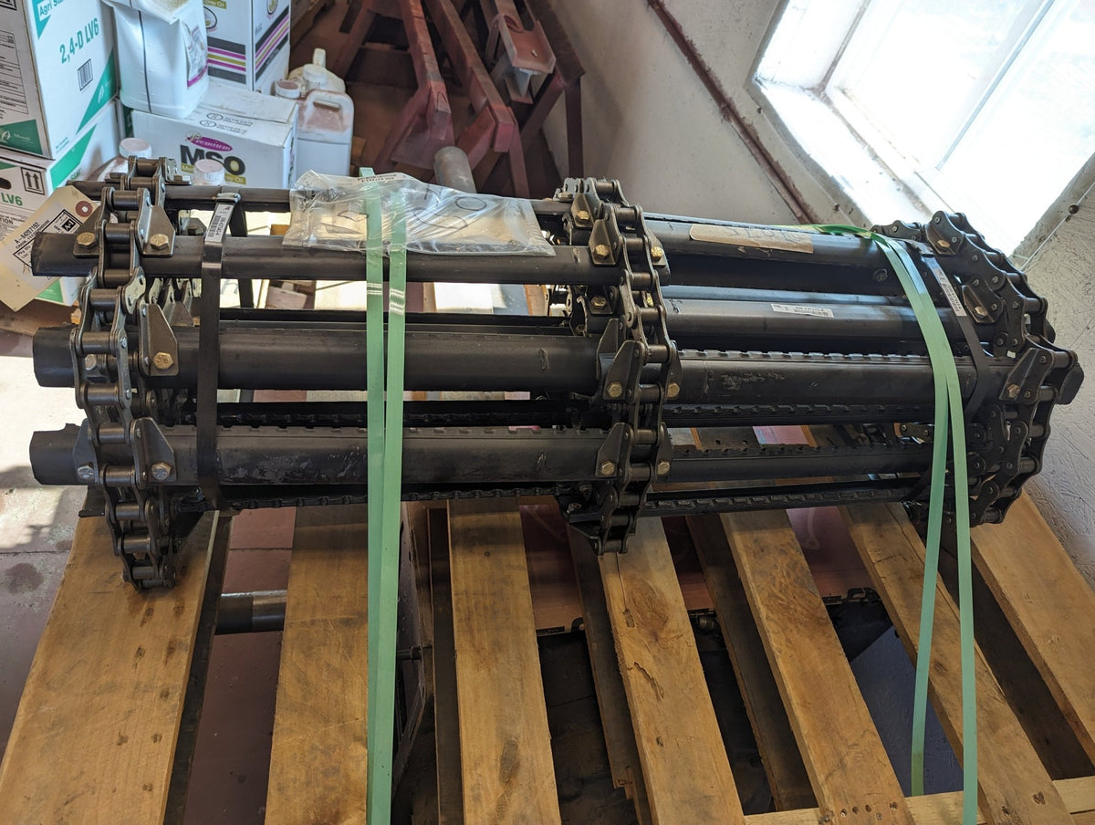 Feeder Chain Case IH 84207192 NEW - Hines Equipment Repair & Parts