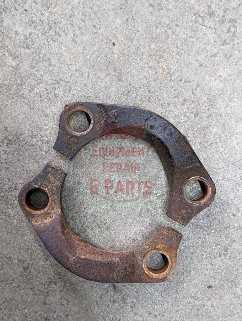 Flange Clamp Ih International 300525R1 Used Drive Train