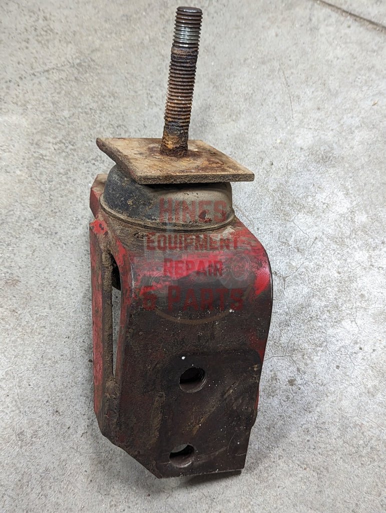 Front Cab Mount Bracket Ih International 117703C2 Used Superstructure