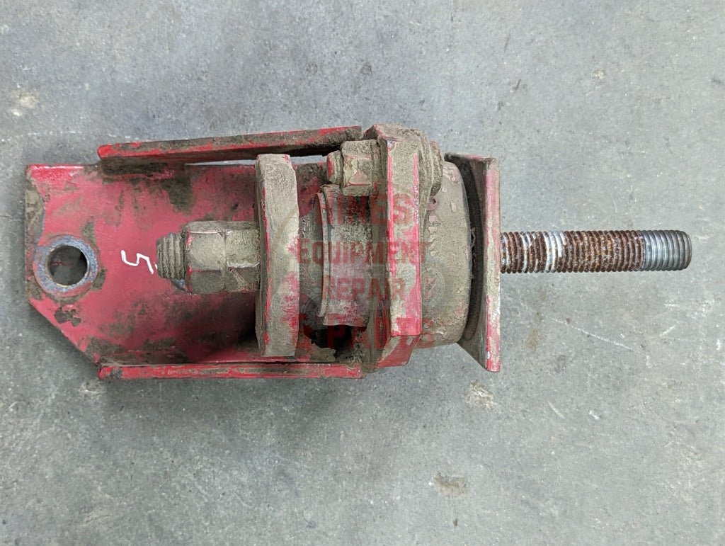 Front Cab Mount Ih International 117703C2 Used Superstructure