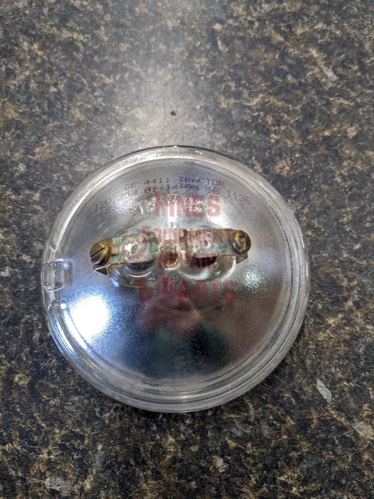 General Electric Ge4411 12V Sealed Beam Light New Electrical