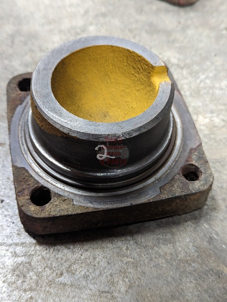 Housing End Cover Ih International 378652R1 Used 1 Steering