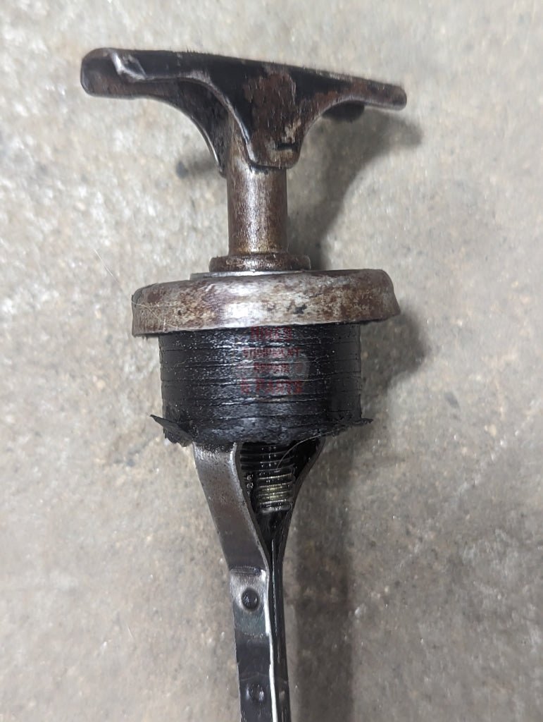 Hydraulic Oil Dipstick Ih International 139398C2 Used Hydraulics