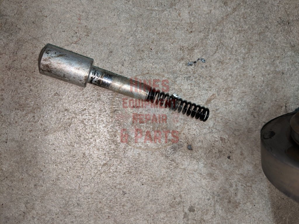 Injection Pump Drive Shaft Ih International Farmall 304716R1 Used Engine