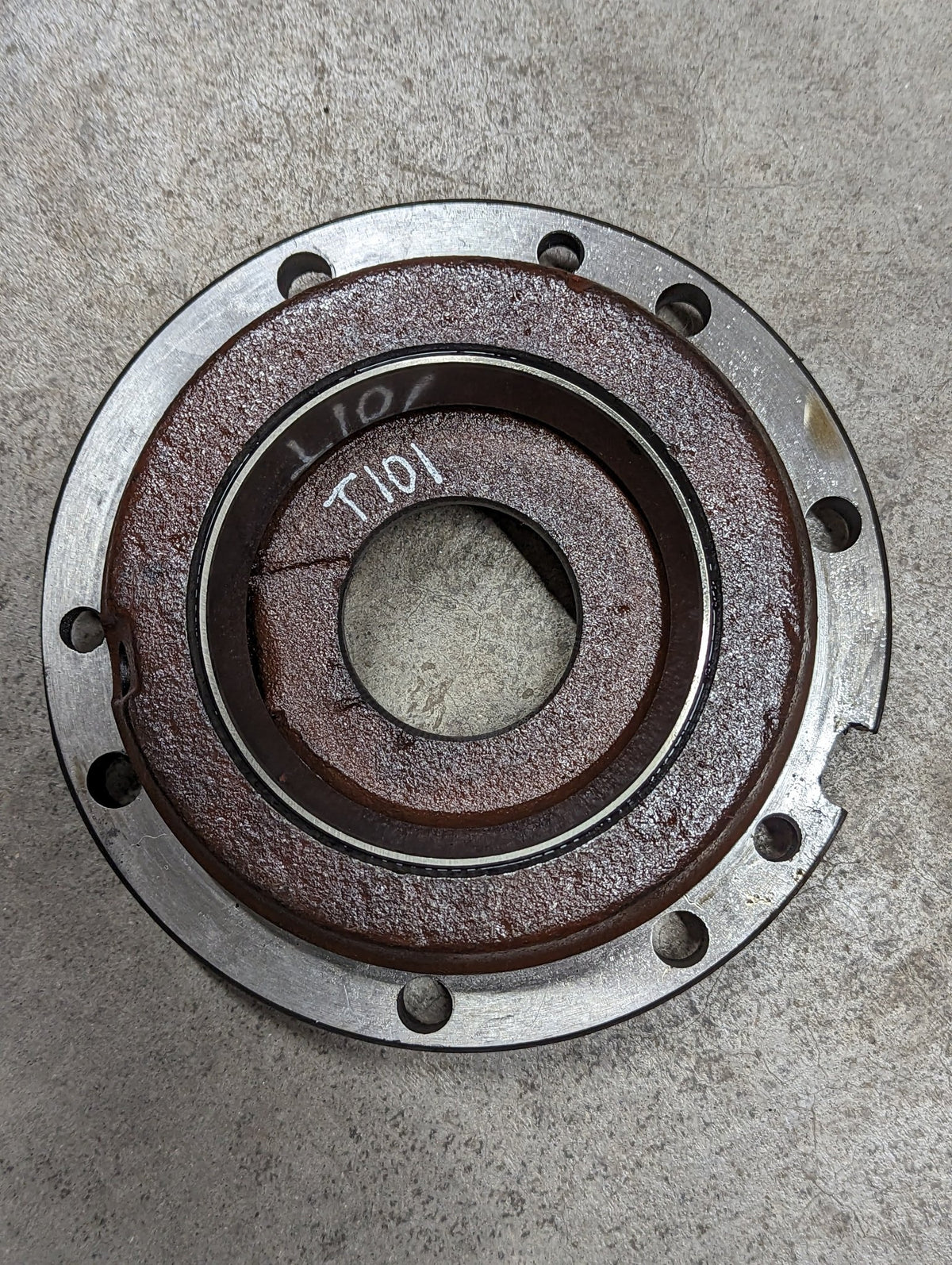 Left Differential Bearing Retainer IH International 67398C1 USED - Hines Equipment Repair & Parts