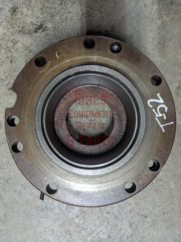 Left Differential Bearing Retainer Ih International 67595C2 Used T52 Drive Train