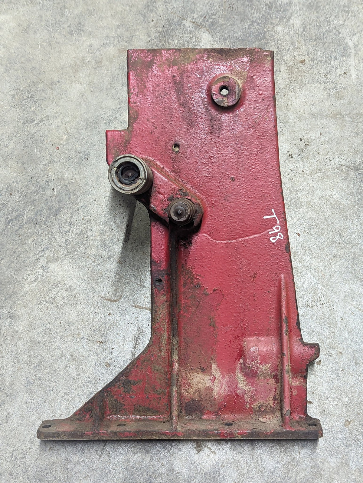 Left Gear Selector Support IH International 382748R1 USED - Hines Equipment Repair & Parts