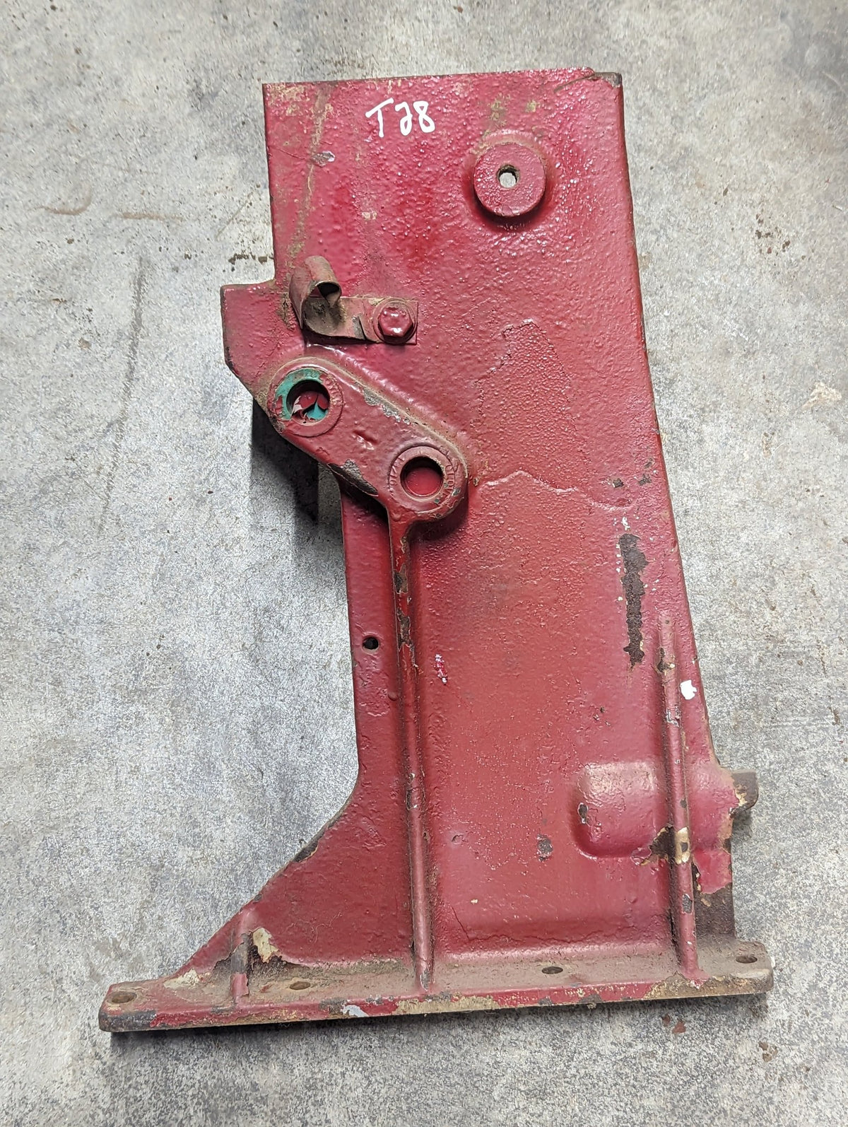 Left Gear Selector Support IH International 382748R1 USED - Hines Equipment Repair & Parts