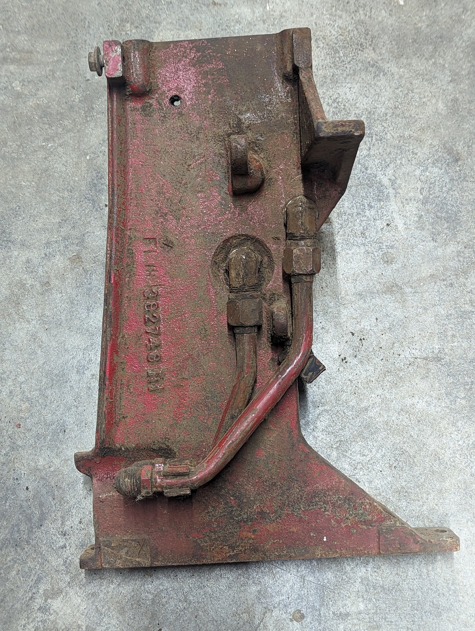 Left Gear Selector Support IH International 382748R1 USED - Hines Equipment Repair & Parts