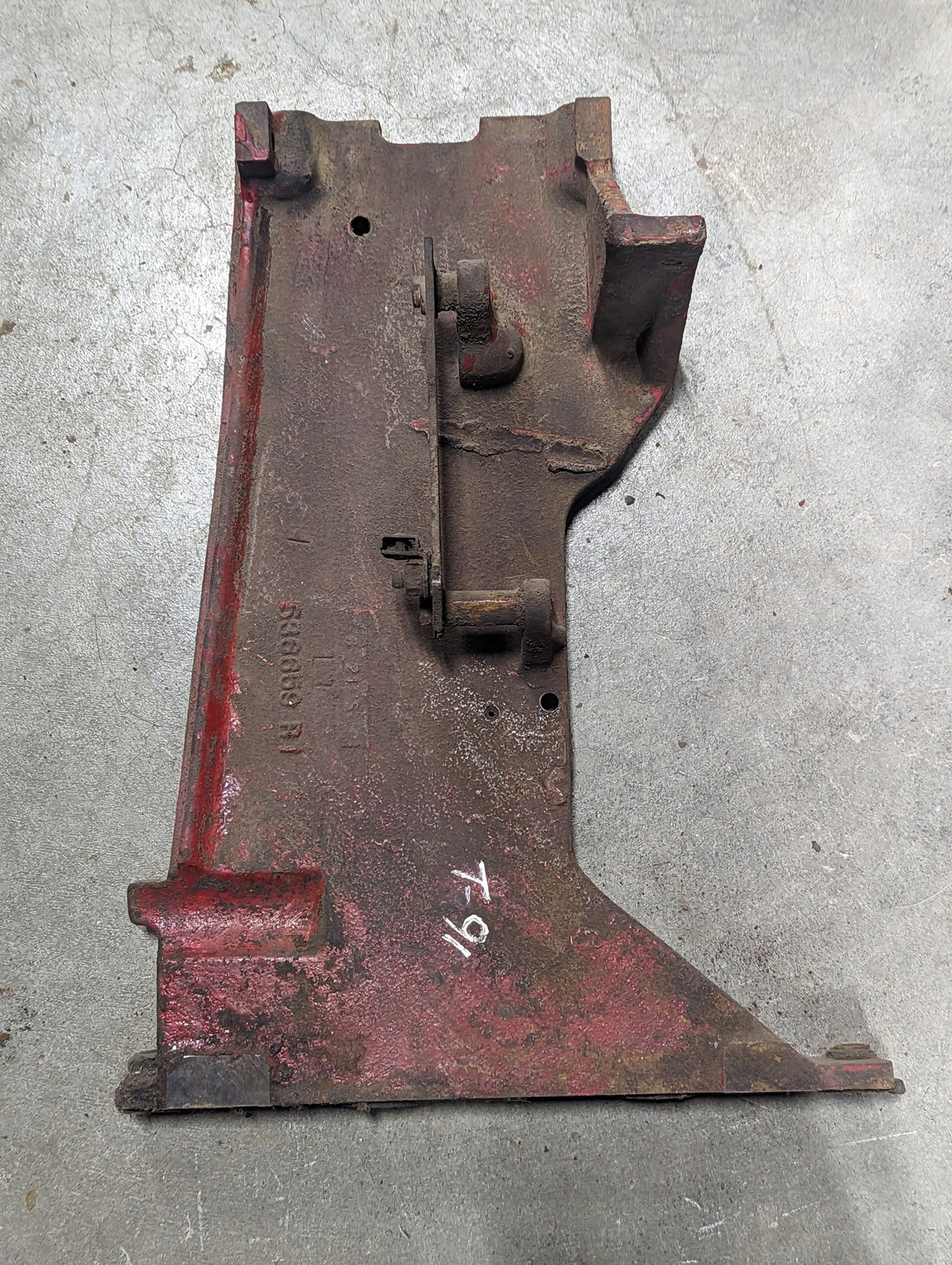 Left Gear Selector Support IH International 536659R1 USED - Hines Equipment Repair & Parts