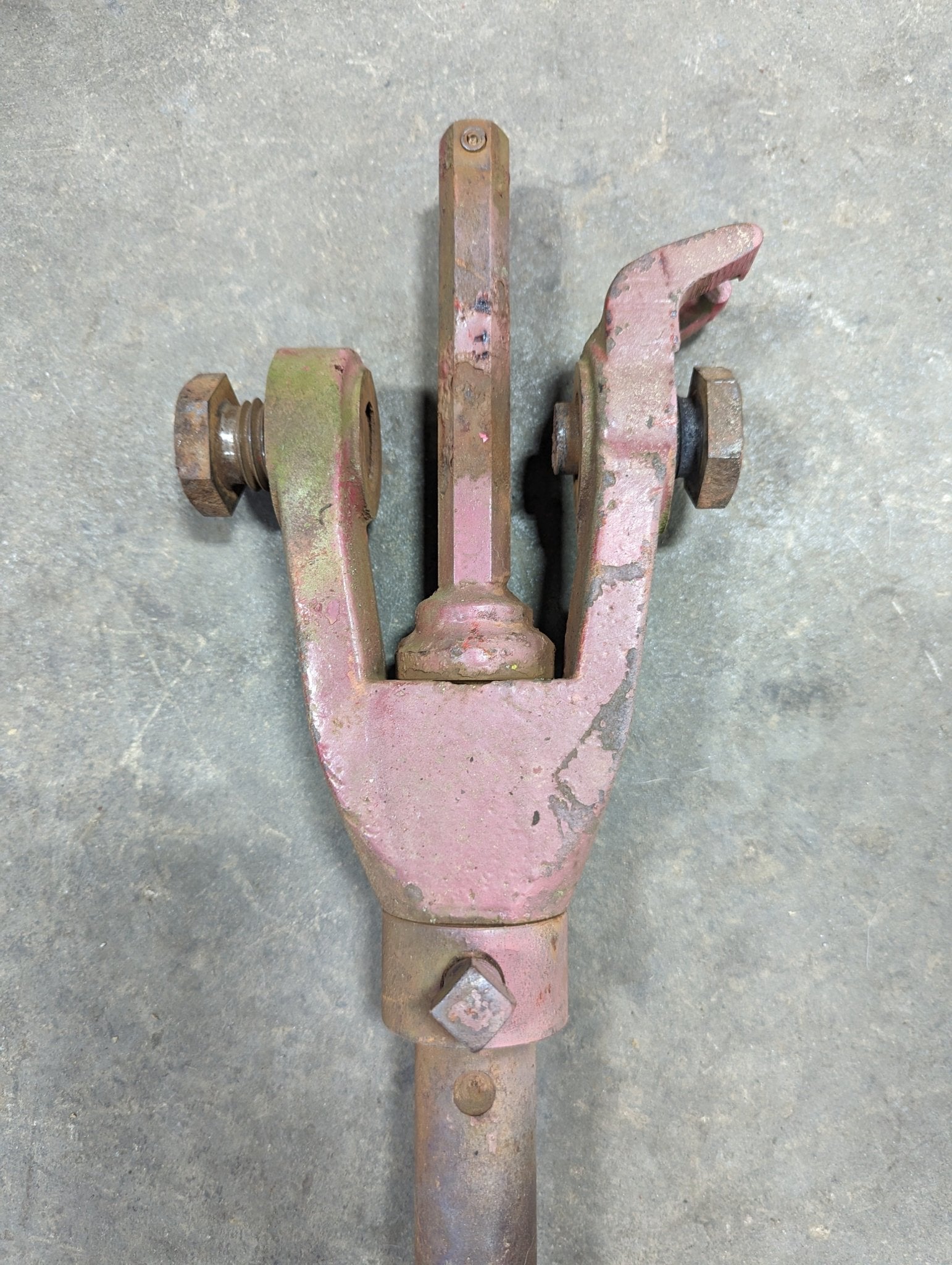 Leveling Screw Assembly IH International 398384R1 398382R1 USED - Hines Equipment Repair & Parts