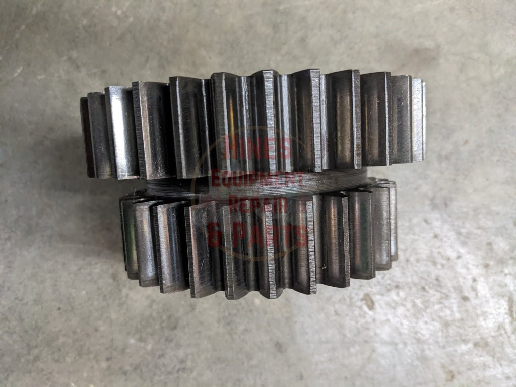 Lo Drive Gear IH International 380279R1 391883R1 USED - Hines Equipment Repair & Parts