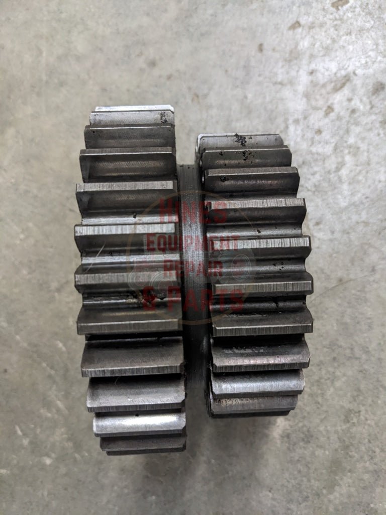Lo Drive Gear IH International 380279R1 391883R1 USED - Hines Equipment Repair & Parts