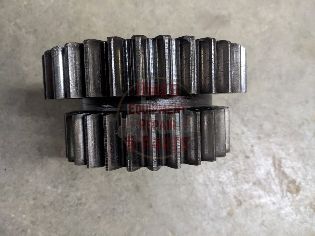 Lo Drive Gear IH International 380279R1 391883R1 USED - Hines Equipment Repair & Parts