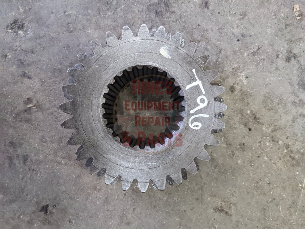 Lo Drive Gear IH International 380279R1 391883R1 USED - Hines Equipment Repair & Parts