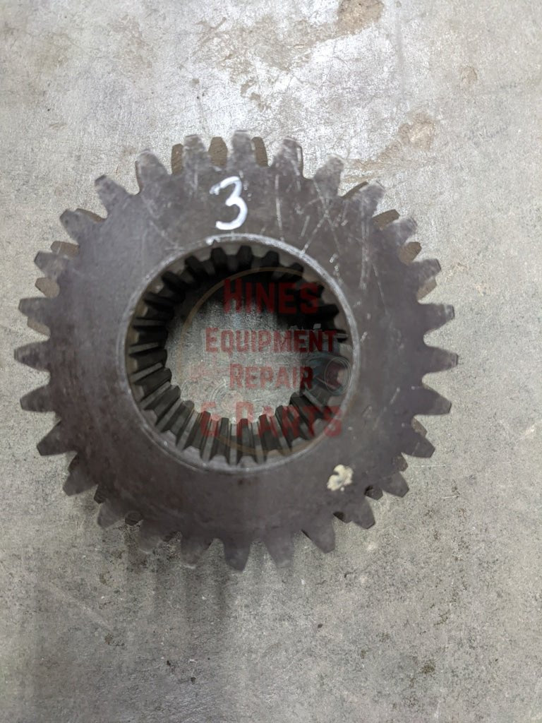 Lo Drive Gear IH International 380279R1 391883R1 USED - Hines Equipment Repair & Parts